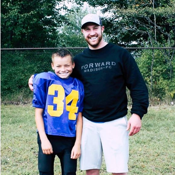 Meet your Posher, Josh - Picture 1 of 1